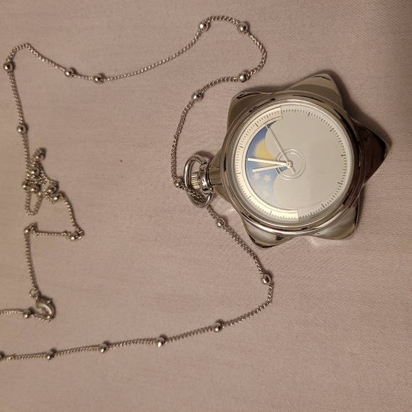 Sailormoon watch necklace - Picture 2 of 4